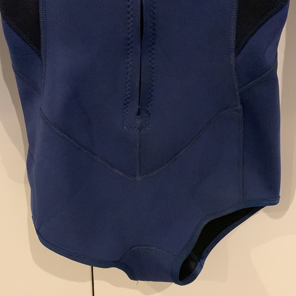 O’Neill Women’s Long Sleeve Wetsuit With Short Bottom Size 6 Preloved - Picture 6 of 7